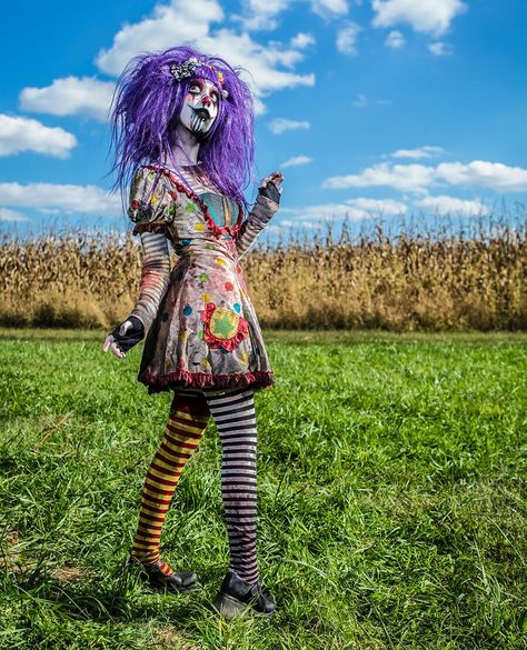 Silence Photo, Creepy Clown Makeup, Scary Clown Costume, Clown Costume Women, Clown Halloween Costumes, Scary Clown Makeup, Halloween Circus, Dark Circus, Clown Clothes