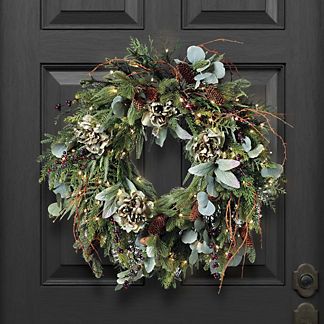 Holiday outdoor decor