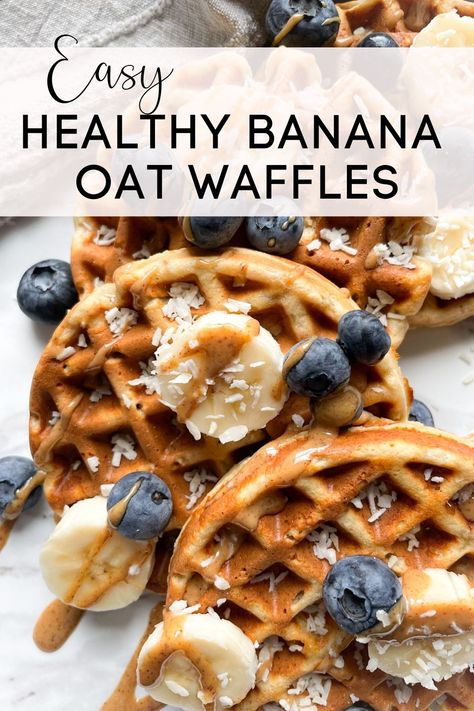 Easy Healthy Banana Oat Waffles Banana Oatmeal Waffles, Banana Oat Waffles, Oat Waffles, Waffle Recipe Healthy, Oatmeal Waffles, Yummy Waffles, Banana Waffles, Healthy Waffles, Vegan Waffles