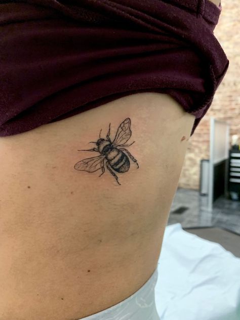 Bee Tattoo Meaning, Small Bee Tattoo, Bumble Bee Tattoo, Bee Tattoo, Dainty Tattoos, Tattoo Designs And Meanings, Rib Tattoo, Simplistic Tattoos, The Bee