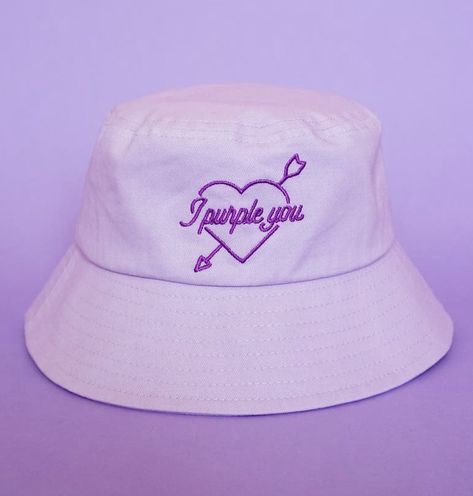 Bucket Hats Aesthetic, Black Bucket Hats, Purple Bucket Hat, Pink Bucket Hat, Bts Clothing, Hat Aesthetic, Bucket Hat Design, Purple Party, Black Bucket