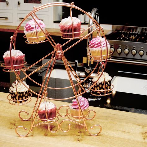 This retro styled Copper Cupcake Ferris Wheel Holder, allows you to beautifully display eight cupcakes. Cupcake Ferris Wheel, Ferris Wheel Centerpiece, Ferris Wheel Party Decoration, Ferris Wheel Cupcake Holder, Ferris Wheel Decor, Vintage Ferris Wheel, Kate Spade Bridal Shower, Cupcake Holder, Garden Deco