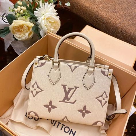 Fashion-forward essentials just a DM away! 🌟👜 Lv On The Go, Louis Vuitton Vintage Handbags, Tea Boutique, Louis Vuitton Dust Bag, Stylish Diaper Bag, Women's Bags By Usage, Women's Bags By Material, Peach Tea, Women's Bags By Shape