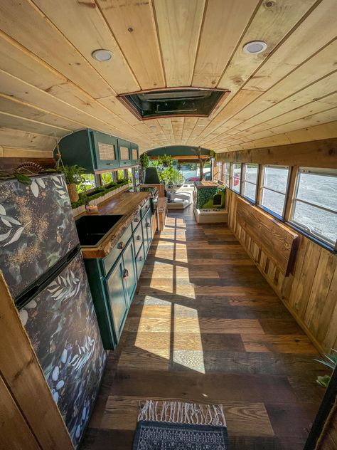 Bus Bar Ideas, Bakery Trailer, Bus Transformation, Bus Restaurant, Skoolie Living, Bus Remodel, Project Mayhem, Bus Business, School Bus Tiny House