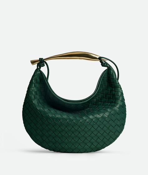 Bottega Veneta® Women's Medium Sardine in Emerald green. Shop online now. Sardine Bottega Veneta, Bottega Veneta Bag Green, Green Bottega Bag, Bag Wardrobe, Bottega Veneta Green, Bottega Bag, Bottega Veneta Bag, Fashion Content, Green Shop