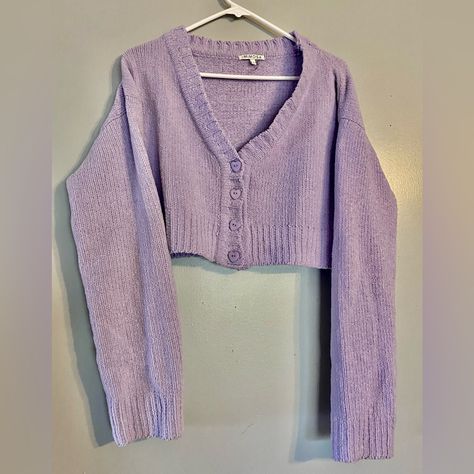 Never Worn, Cropped Sweater, Light Purple, Heart Buttons, Smoke Free Home. Light Purple Sweater, Purple Cozy Knit Sweater, Casual Purple Button-up Sweater, Cozy Purple Knit Sweater, Cheap Cozy Purple Sweater, Creepy Cute Fashion, Lavender Sweater, Trim Jacket, Drape Cardigan