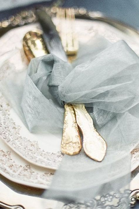 It’s time to start thinking about Winter wedding inspiration. What could be more perfect than a gold and icy blue wedding colour palette? The magical blue shade fits in with the season effortlessly, while the gold accents add a dash of glamour. Old World Wedding, Tafel Decor, Blue Wedding Inspiration, Romantic Wedding Inspiration, Dusty Blue Weddings, Gray Weddings, French Wedding, Wedding Table Settings, Icy Blue