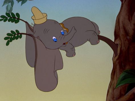 Disney's Dumbo: Screen Capture: Movies Pfp, Disney Dumbo Art, Dumbo 1941, Dumbo Cartoon, Armadura Cosplay, Disney Best Friends, Circus Elephant, Disney Classics, Animation Artwork