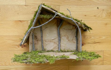 Best Nativity Crafts Ideas Diy Mini Nativity Stable, Cardboard Nativity, Nativity House, Nativity Craft, Christmas Crib Ideas, Nativity Scene Diy, Nativity Scene Display, Nativity Manger, Nativity Creche