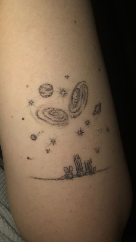 my brother and sister we’d always lay on the trampoline at night and star gaze and on camping trips we’d wake up at 2am to see the stars at their best and i wanted to get a little tattoo to remember those nights where we’d be so fascinated at seeing the satelites fly by and the shooting stars. #stargazingtattoo #tattoo #small #smalltattoo #stargrazing #spacetattoos #planetstattoo Star Gazing Tattoo Ideas, Trampoline Tattoo Hand, Night Inspired Tattoos, Star Gazing Tattoo, Star People Tattoo, Star Sky Tattoo, Star Dust Tattoo, Trampoline Tattoo, Falling Star Tattoo