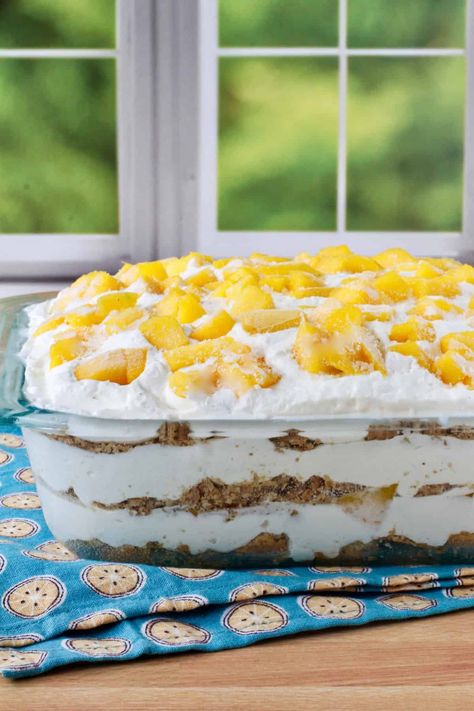 Filipino mango float Mango Float Cake, Mango Float Filipino Recipe, Mango Float Filipino, Filipino Mango, Filipino Mango Float, Frozen Mango Dessert, Heavenly Dessert Recipe, Mango Float, Gluten Free Gnocchi