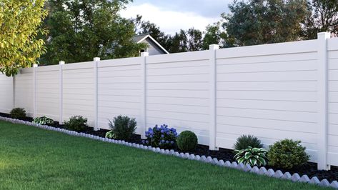 White Wood Privacy Fence, Backyard White Fence, Vinyl Fence Front Yard, Front Yard Vinyl Fence Ideas, White Fencing Ideas, White Front Fence Ideas, White Backyard Fence, White Vinyl Fence Ideas Backyards, White Vynal Fencing