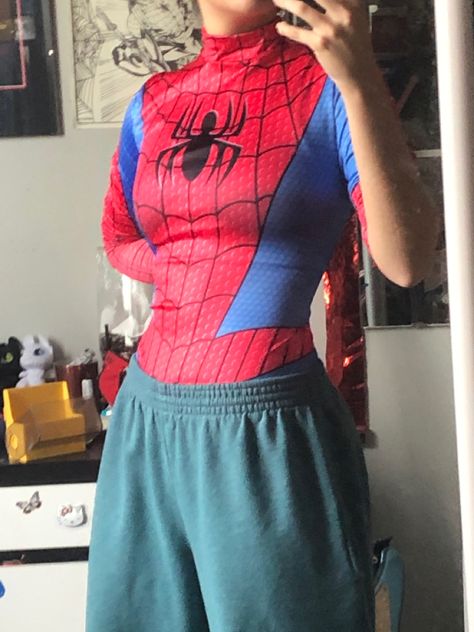 Spider Man With Sweatpants, Spider Man Costume With Sweatpants, Spider Man Aesthetic Outfits, Spider Woman Outfit, Spider Man Halloween Costume Women, Spiderman Outfit Women, Spider Man Fit, Spiderman Costume Women, Spiderman Sweatpants