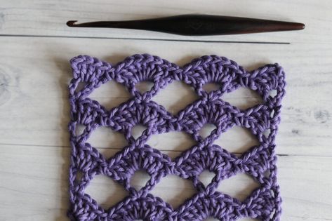 Crochet Stitch Pattern, Crochet Cowls, Crochet Placemat Patterns, Toy Hammock, Back Post Double Crochet, Crochet Shell Stitch, Front Post Double Crochet, Crochet Tips, Lace Weight Yarn