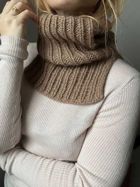 • MY FAVOURITE THINGS • KNITWEAR Knitted Cowl, Crochet Neck Warmer, Cowl Knitting Pattern, Tube Scarf, Scarf Knitting Patterns, Circular Knitting, Knitting Accessories, Scarf Pattern, Learn To Crochet