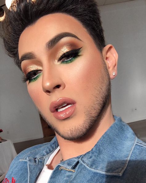 One Direction Makeup, Male Makeup Artist, Manny Mua Makeup, African Makeup, Black Hair Inspiration, Manny Mua, Makeup Photos, Birthday Makeup, Male Makeup