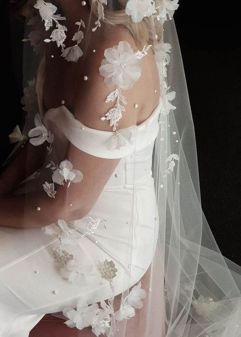 3d Veil Wedding, 3d Floral Wedding Veil, Floral Lace Veil, 3d Floral Veil, 3d Flower Veil, Dramatic Wedding Veil, Wedding Dress And Veil, Embellished Veil, Riviera Wedding