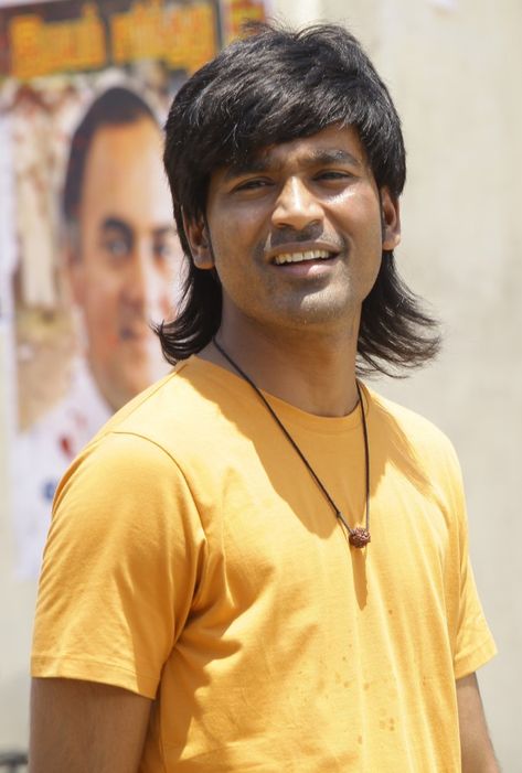 Dhanush Hairstyle, Vadachennai Dhanush, Dhanush Mass Images, Vada Chennai, Actor Dhanush, South Actors, Mask Photoshoot, Bob Marley Music, Famous Indian Actors