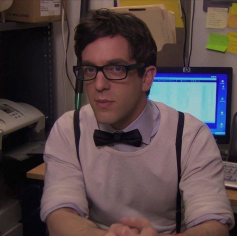 the office | ryan howard | aesthetic icons Ryan The Office, Ryan Howard The Office, The Office Ryan, Howard Aesthetic, Ryan Howard, Office Board, Office Icon, The Office Show, Michael Scott