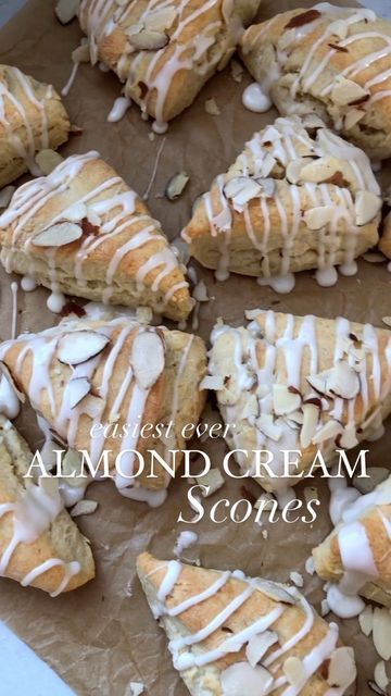 Almond Cream Scones, Scones And Clotted Cream, Sunday Baking, Breakfast Scones, Almond Desserts, Scone Recipes, Scones Recipe Easy, Afternoon Tea Recipes, Good Morning Breakfast