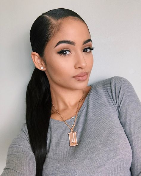 Kayla Phillip's Slick Back Ponytail Slick Ponytail, Slicked Back Ponytail, Slick Back, Slicked Back Hair, Slick Hairstyles, Sleek Ponytail, Ponytail Styles, Beauty Makeup Tips, Side Part