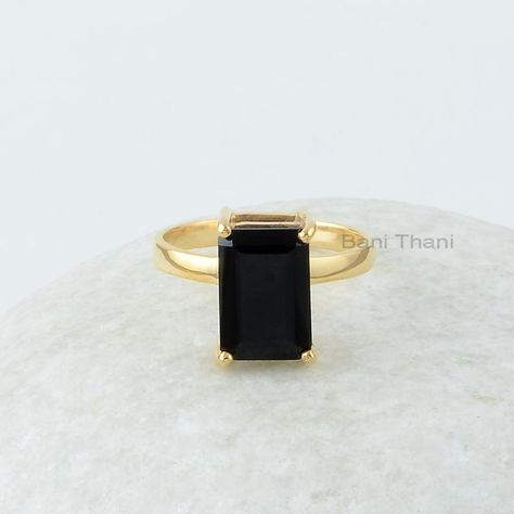 Black Stone Ring Women, Silver Gemstone Rings, Fashion Jewelry Necklaces Gold, Ring Rectangle, Buy Gold Jewelry, Black Stone Ring, Buy Jewellery Online, Bangles Design, Black Stones