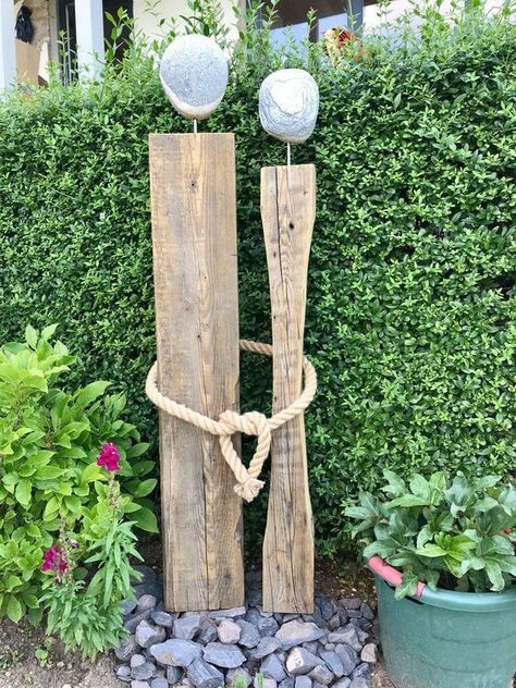 25 DIY Sculpture Ideas for Indoor and Outdoor Projects Diy Sculpture Ideas, Diy Sculpture, Pallet Planter, Sculpture Ideas, Eco Friendly Decor, Garden Art Sculptures Diy, Garden Art Projects, Garden Art Crafts, Garden Yard Ideas