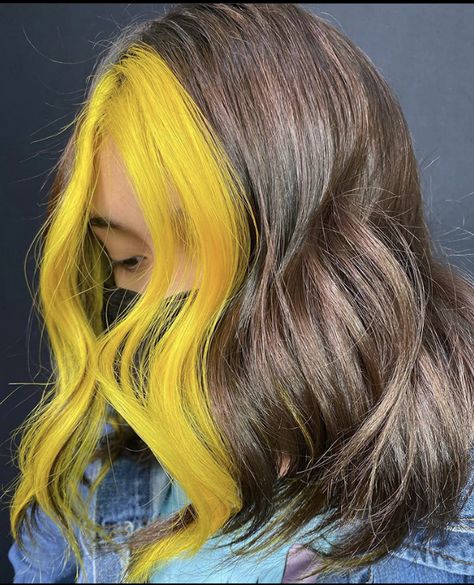 Yellow Hair Dye Ideas, Yellow Highlights In Brown Hair, Brown Hair With Yellow Highlights, Yellow Money Piece Hair, Yellow Peekaboo Hair, Yellow Hair Highlights, Brown Hair Yellow Highlights, Yellow And Brown Hair, Brown And Yellow Hair