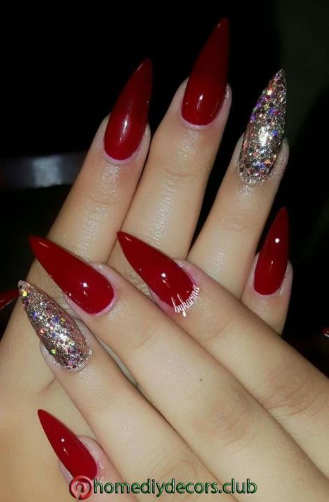 Red Stiletto Nails, Red Nail Art Designs, Nails With Glitter, Red Nail Art, Red Acrylic Nails, Valentine Nails, Acrylic Nail Art, Silver Nails, Nail Designs Spring