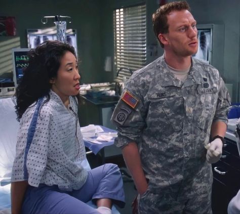 Greys Anatomy Season 4, Cristina And Owen, Greys Anatomy Derek, Christina Yang, Grey's Anatomy Doctors, Kaptan Jack Sparrow, Greys Anatomy Funny, Heartland Seasons, Greys Anatomy Characters