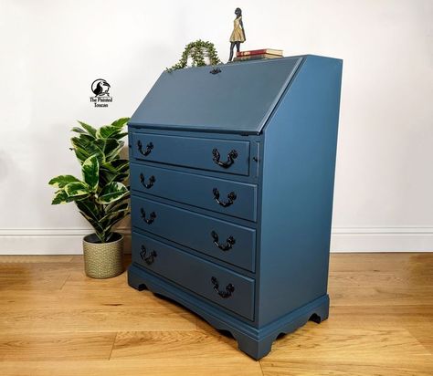 Retro Writing, Writing Bureau, Revamp Furniture, Vintage Writing, Bedroom Dressing Table, Black Look, Refinishing Furniture, Writing Desk, Blue And Black