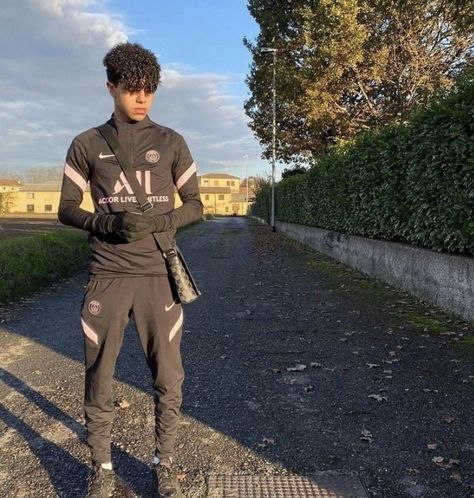 Psg Tracksuit Drip Men, Drill Outfit Men, Outfit Maranza, Roadman Style, Road Man, Drip Outfit Men, Teen Boy Outfits, Black Men Street Fashion, Men Street Fashion