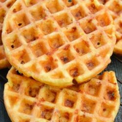 Ham And Cheese Chaffles, Cheese And Egg Chaffle, Ham And Cheese Chaffle, Keto Breakfast, Bariatric Recipes, Waffle Maker, Low Carb Bread, Meat And Cheese, Breakfast Items