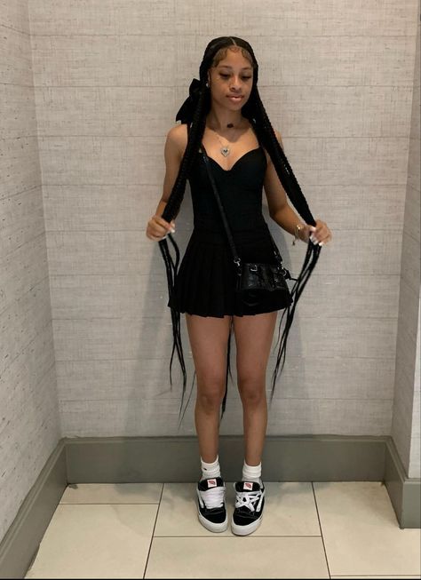 Dress And Sneakers Outfit Party, Sneaker Ball Outfit Ideas, Mini Dress With Sneakers, Skirt Outfits Black Women, Cute All Black Outfits, Pretty Lifestyle, House Party Outfit, Homecoming Outfits, 9th Grade