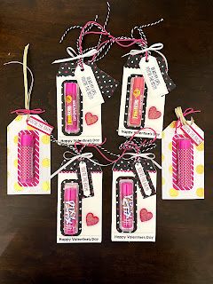 Lip Balm Gift Packaging, Lip Gloss Party Favor, Lip Balm Holders, Chapstick Gift Ideas, Lip Balm Packaging Ideas, Relief Society Birthday Gifts, Lip Smackers Lip Gloss, Chapstick Gift, Lip Balm Packaging