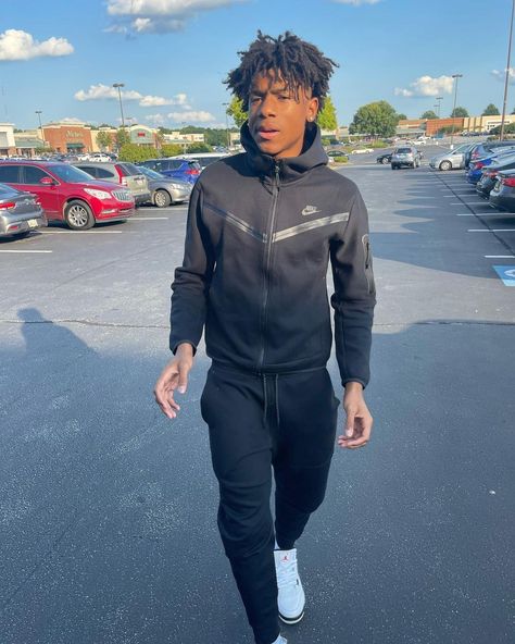 Nike Tech Fleece Black Boys, Nike Tech Jacket Outfit, Nike Sweatpants Outfit Men, Black Sweatpants Outfit Men, Nike Sweatpants Outfit, Nike Tech Fleece Outfit Men, Nike Tech Fit, Hood Drip, Drip Photo