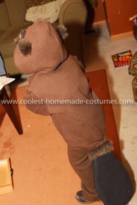 HomemadeToddler Beaver Costume: This Homemade Toddler Beaver Costume started with s brown zip up hoodie & brown sweat pants. I then purchased some faux fur which I cut for a patch on Costumes Starting With S, Animal Costume Ideas, Diy Animal Costume, Beaver Costume, Glider Rocker Cushions, Brown Zip Up Hoodie, Custom Bench Cushion, Painted Concrete Floors, Brown Zip Ups