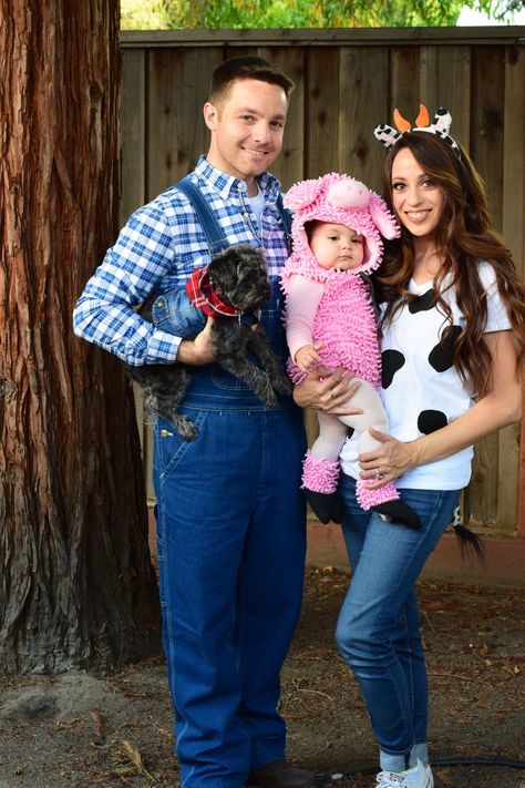 Farmers, a cow, and a baby piglet Farmer Halloween Costume Family, Farmers And Cow Family Costume, Family Farm Animal Halloween Costumes, Cow And Farmer Costume Halloween, Cow Family Halloween Costumes, Mom And Dad Costumes, Pregnant Cow Costume, Mom And Baby Costumes, Farmer Costume