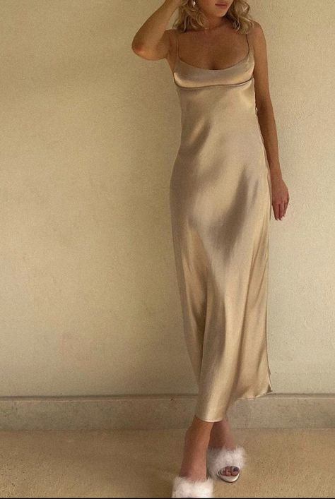 Creme Prom Dress, Cream Silk Dress Aesthetic, Formal Cream Satin Slip Dress, Flowy Cream Silk Dress, Beige Silk Summer Formal Dress, Elegant Cream Silk Slip Dress, Beige Satin Dress, Beige Prom Dresses, Fancy Prom Dresses