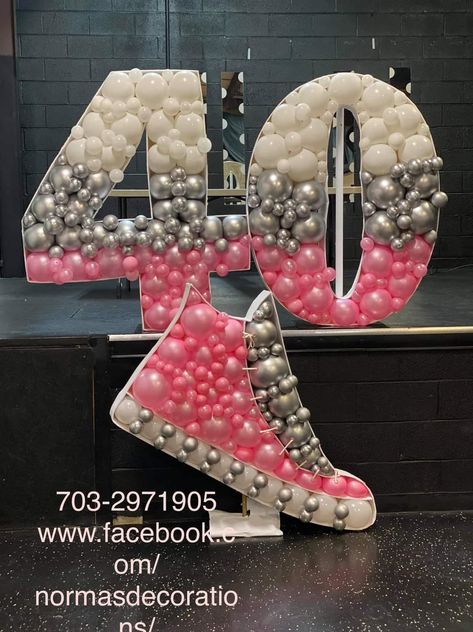 Sweet 16 Sneaker Ball Centerpieces, Sneakerball Centerpiece Ideas, Sneaker Ball Decor Ideas, Sneaker Gala Party Ideas, Sneaker Ball Party Decorations, Sneaker Ball Decorations, Sneaker Ball Party Ideas, Sneaker Party, Party Balloons Diy