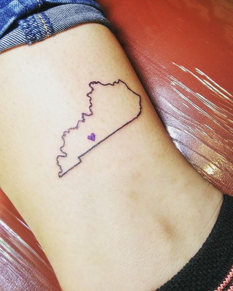 Kentucky Tattoos For Women, Kentucky Tattoo Ideas, Kentucky Tattoo, A Small Tattoo, Tattoos Infinity, Inner Arm Tattoo, Women Tattoos, Tattoo Sleeve Men, Small Tattoo