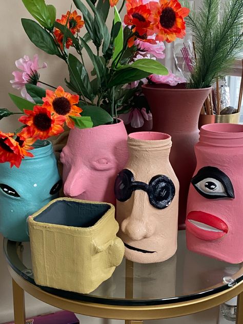 Vase Air Dry Clay, Air Clay Vase Diy, Air Dry Clay Vase, Funky Vases Aesthetic, Funky Flower Vase, Funky Clay Vases, Dollar Tree Vases, Mug Crafts, Sculpture Art Clay