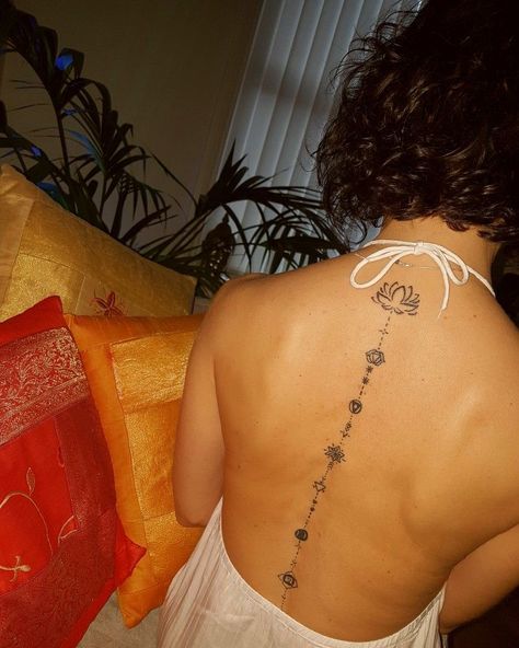 Chakra Tattoo Sternum, Chakra Tattoo Back, Tattoo Chakra Symbols, Scorpio Back Tattoo, Chakra Symbols Tattoo, Chakra Tattoo Spine, Chakra Back Tattoo, Chakra Tattoo Ideas, Tattoo Espalda Mujer