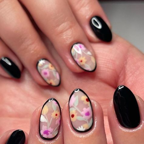 Checker Flower Nails, Almond Nails Manicure, Cottagecore Almond Nails, Black Nail Flower Designs, Black Nails With Colorful Flowers, Alternative Spring Nails, Spring Nails With Black, Alt Spring Nails, Black Nails Spring