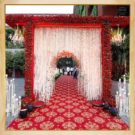 Event Walkway, Wedding Gate Decor, Wedding Hall Decor, Passage Decor, Floral Entrance, Entrance Walkway, Walkway Decor, Red Wedding Decor, Haldi Decoration Ideas