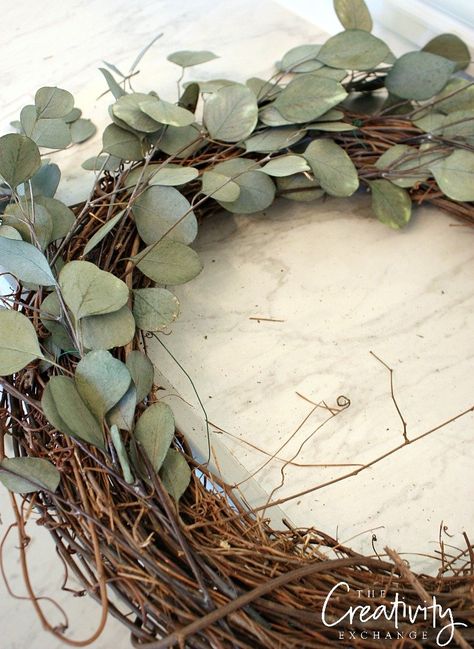 Easy Eucalyptus Door Wreath Diy Eucalyptus, Bridal Wreath, Fresh Eucalyptus, Dried Eucalyptus, Eucalyptus Branches, Eucalyptus Wreath, Greenery Wreath, Wreath Tutorial, Wreath Forms