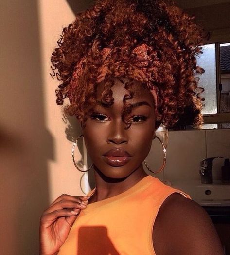 Color On Dark Skin Women, Dyed Natural Hair, Dark Skin Beauty, Melanin Poppin, Dark Skin Women, Ginger Hair, Black Girls Hairstyles, Brown Skin, Down Hairstyles