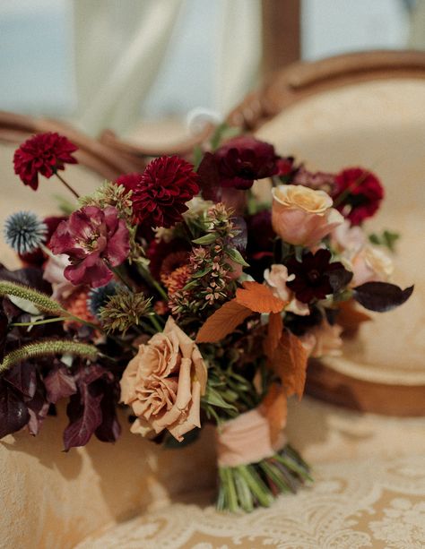 Rust And Burgundy Wedding Decor, Autumnal Bouquet, Fall Textures, Burnt Orange Flowers, Orange Purple Wedding, Organic Bouquet, Mustard Wedding, Fall California, Fall Bridal Bouquet