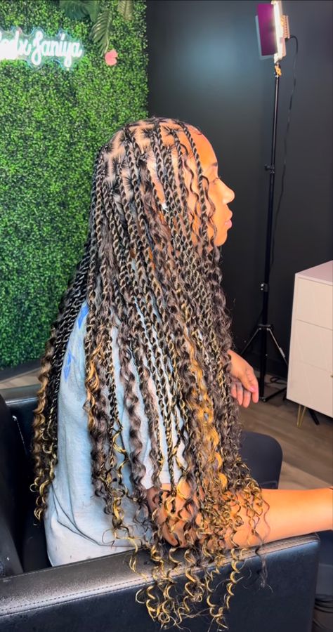 Hair Type Chart, Black Kids Braids Hairstyles, Short Relaxed Hairstyles, Braided Hairdo, Curly Weave Hairstyles, Goddess Braids Hairstyles, Mode Zara, Box Braids Hairstyles For Black Women, Cute Braided Hairstyles