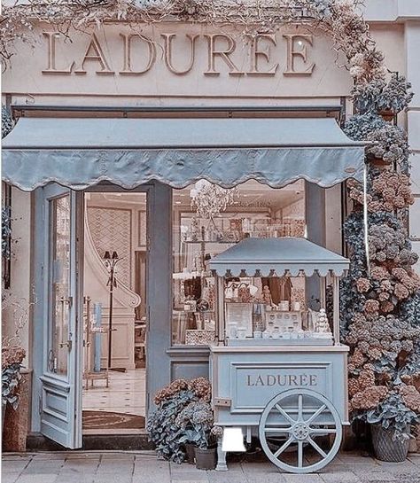 Bakery Shop Design, Café Design, Decoration Shabby, Ice Cream Cart, Store Design Boutique, Cafe Shop Design, Bakery Design, Shop Fronts, Bakery Shop